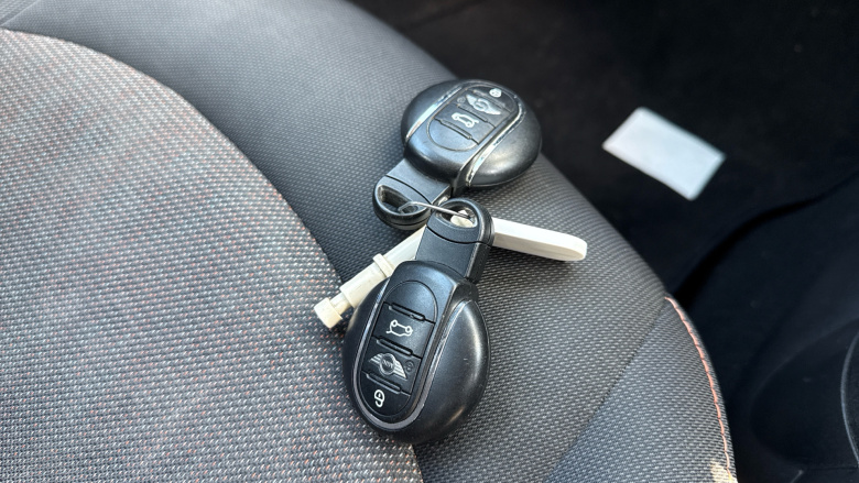 MINI Hatchback 1.5 Cooper 5dr Petrol Hatchback